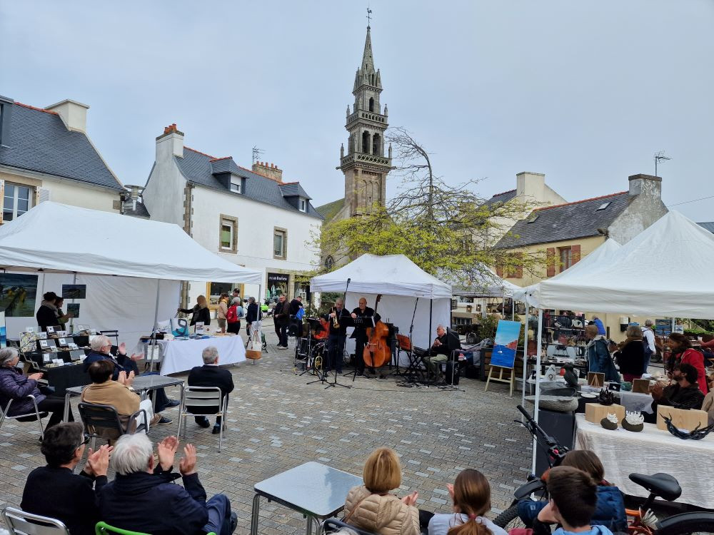 Le marché artisanal des créateurs.trices