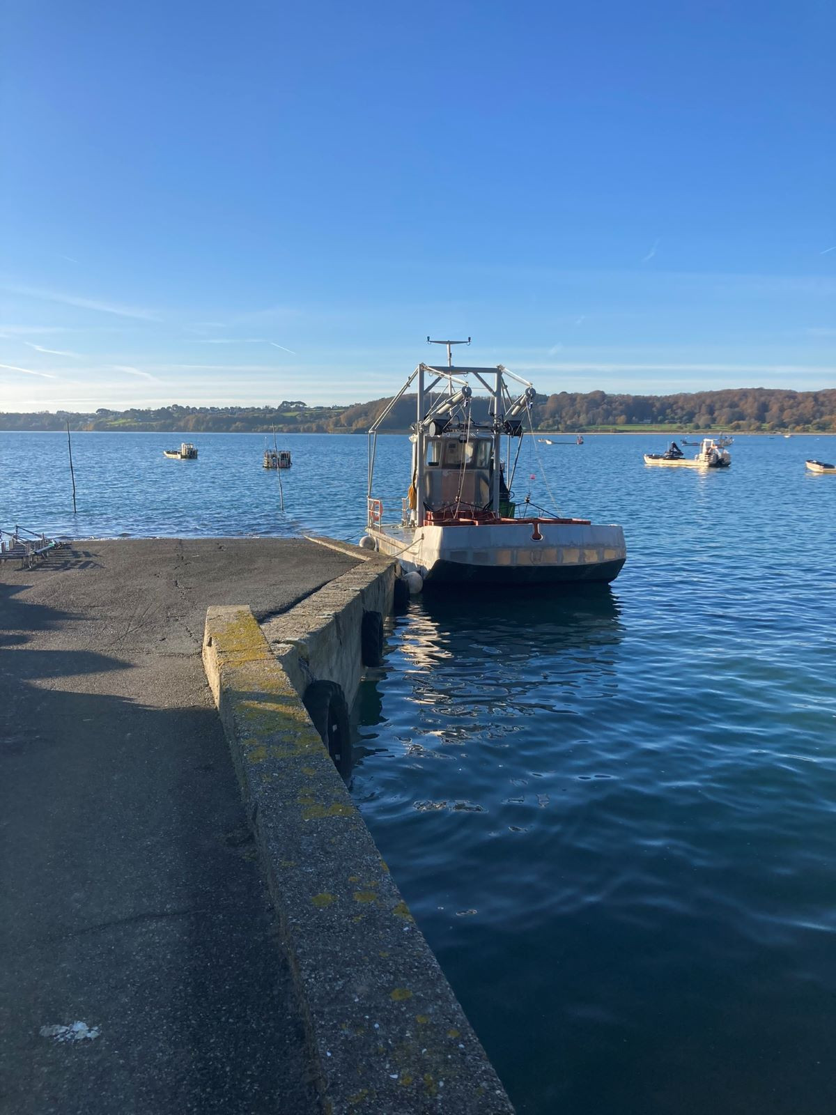 Accostage d'un chaland à Pen Al Lann